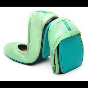 Mint Patent Tieks Flats